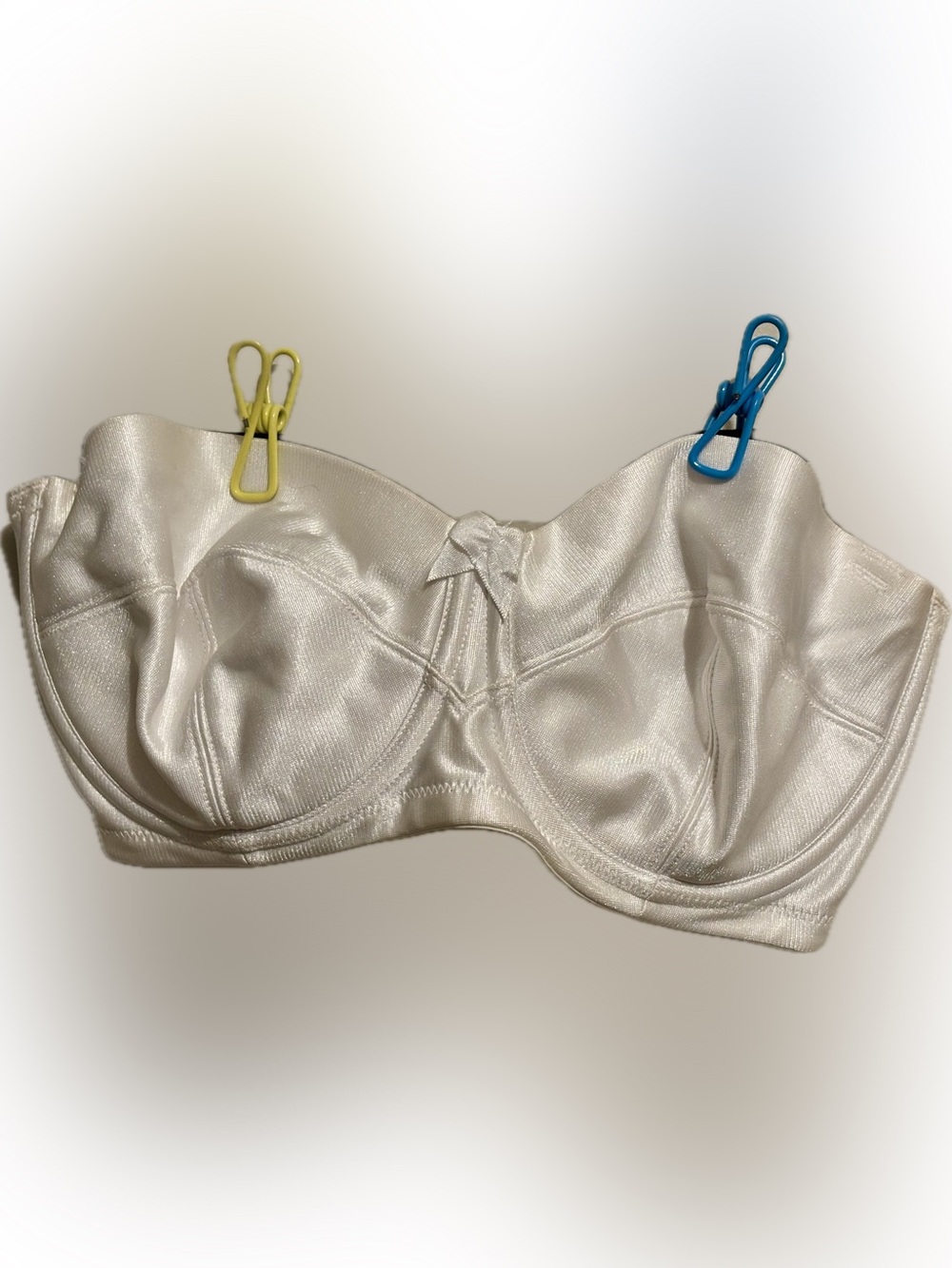 ⭐️ 4 for $25 SALE ⭐️ Satin Underwire Bra in White
